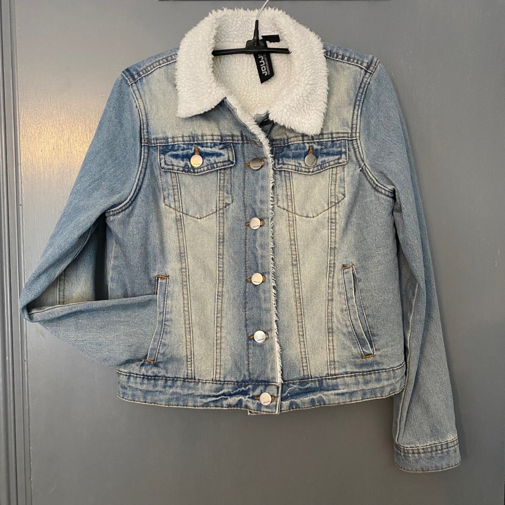 Joujou Kids Light Wash Denim Faux Shearling Lined Trucker Jacket Small 186-1009